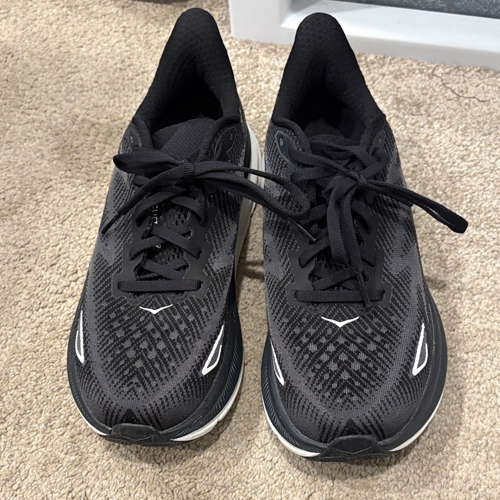Hoka Clifton 9, size 7.5